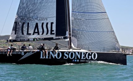 regata dei tre golfi il tp52 aniene torna in acqua da defender