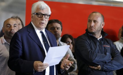 luna rossa aut aut all america cup