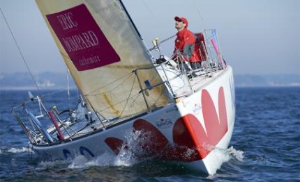 solitaire du figaro scarti minimi in testa jeremie beyou