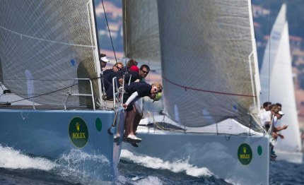 giraglia scaramucce costiere in attesa della corsa vera