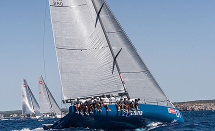 52 super series azzurra terza alla copa del rey