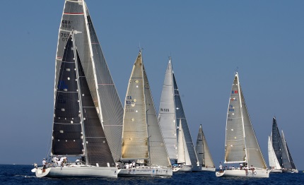 partita la ix palermo montecarlo prime ore con vento leggero ma costante