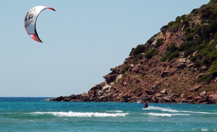 settembre surfisti fanno il nido ad alghero