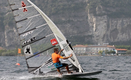 windsurf alberto menegatti vice campione del mondo di slalom pwa