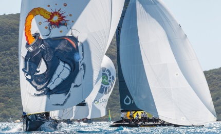 rc44 bombarda vola in alto