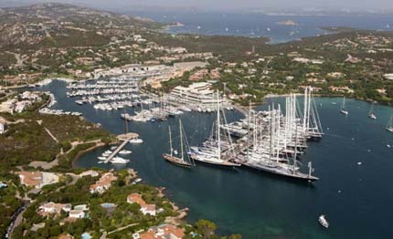 team racing in costa smeralda