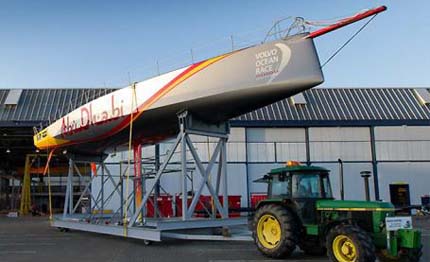 volvo ocean race esce dal cantiere il vo65 di abu dhabi