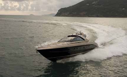 ferretti al dubai international boat show