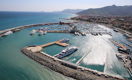 superyacht trovano casa alla marina di loano