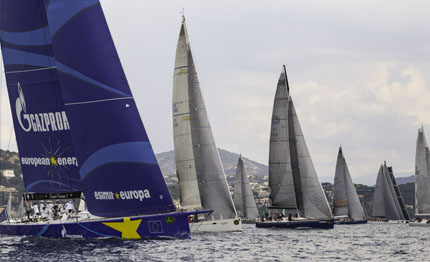 esimit al comando verso lo scoglio della giraglia