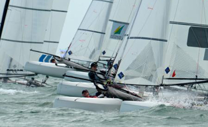 nacra 17 inizia bene per bissaro sicouri europeo de la grande motte