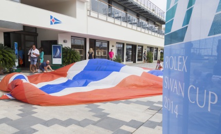 cigni del mare pronti salpare per la rolex swan cup