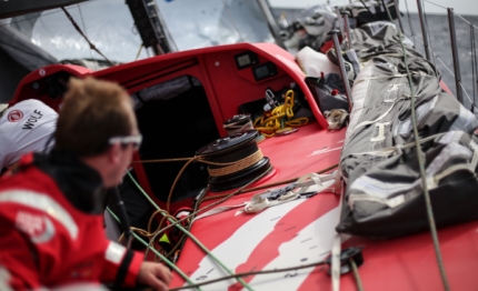 vor dongfeng rompe ripara riparte