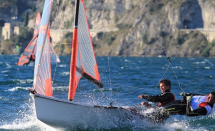 appassionante testa testa tre prove dalla fine della 29er eurocup