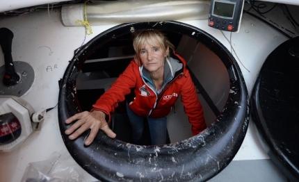 flash route du rhum anne caseneuve davanti andrea mura