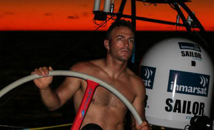 volvo ocean race faticosamente verso equatore