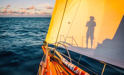 volvo ocean race incognita doldrum