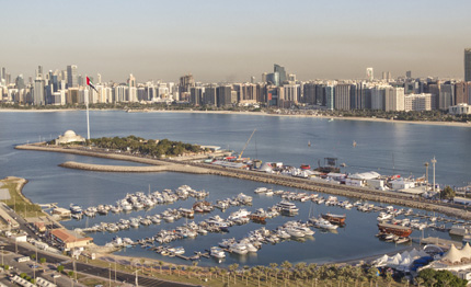 volvo ocean race domani la in port race di abu dhabi