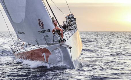 volvo ocean race dongfeng in testa nella noia