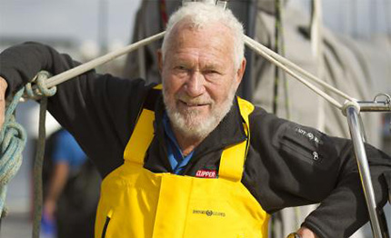 gran bretagna titolo di velista dell anno per sir robin knox johnston
