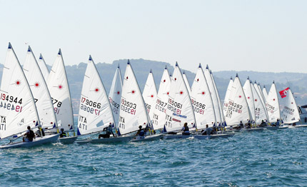 la federazione italiana vela scomunica la classe laser