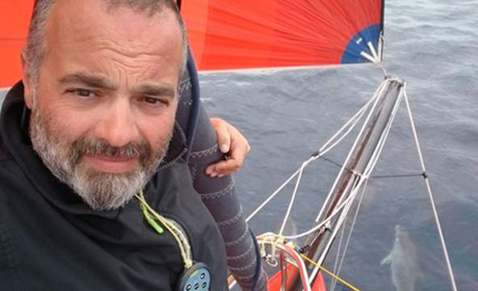 discovery route selfie con delfini