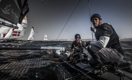 the wave muscat vince nelle acque di casa