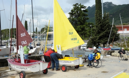 circolo vela gargnano continuano le sfide sul lago di garda