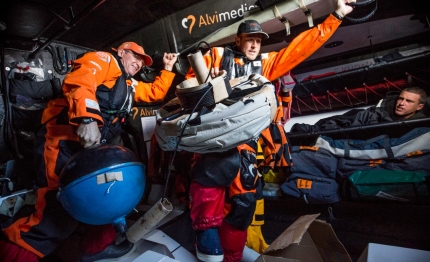 volvo ocean race in aiuto degli oceani