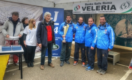 j24 en plein per la superba