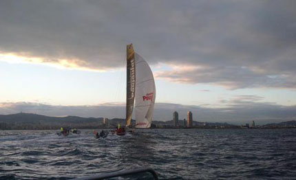 flash barcelona world race stamm le cam tagliano il traguardo