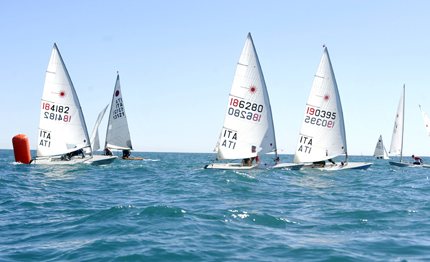 chiavari iniziata la stagione agonistica con 50 anni di derive