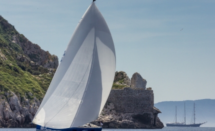 marina di scarlino parte il campionato del mondo swan