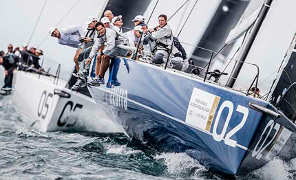 valencia tp 52 ran guida il gruppo dopo il primo giorno di regate