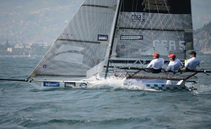 garda spettacolo skiff