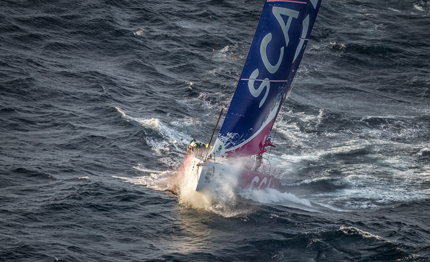 volvo ocean race team sca continua correre piu forte