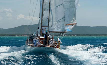 vele epoca parte la regata aive dall isola del tino all isola elba