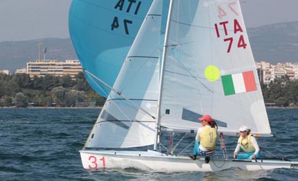 benedetta di salle alessandra dubbini vincono il mondiale 470 youth