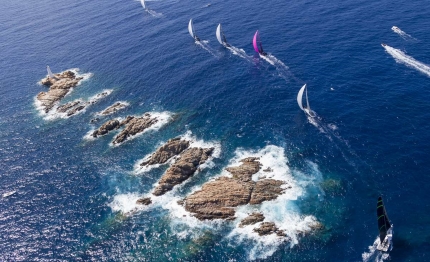 tutto pronto per lo spettacolo dei maxi