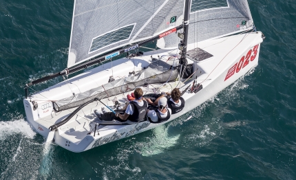 mascalzone latino jr nella san francisco bay la novita jonathan mckee