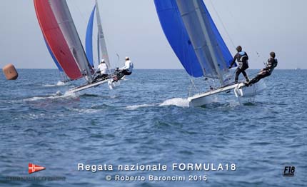 f18 rimini vincono guido pasolini lorenzo casamenti