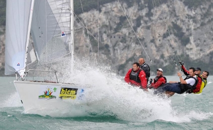 63 regata dell odio per una grande chiusura sul garda di lombardia