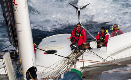 trofeo jules verne idec getta la spugna