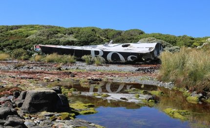 ritrovato in patagonia hugo boss naufragato nel 2006 durante la velux