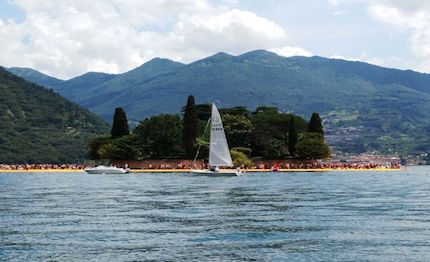 blue moon oro sul lago iseo