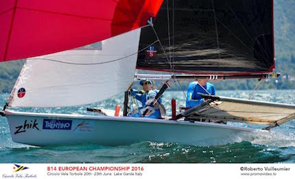 skiff sorpasso inglese torbole