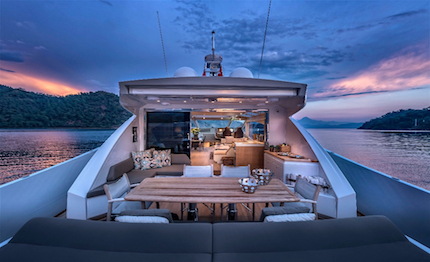 numarine doppio debutto al cannes yachting festival 2016