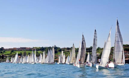 tutto pronto sul lago di garda per la trans benaco cruise race