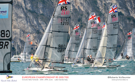 sempre gli inglesi alle regate del garda trentino di torbole
