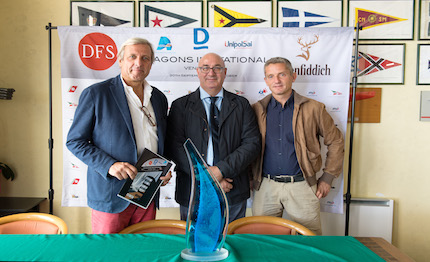 la regata dei dragoni torna venezia